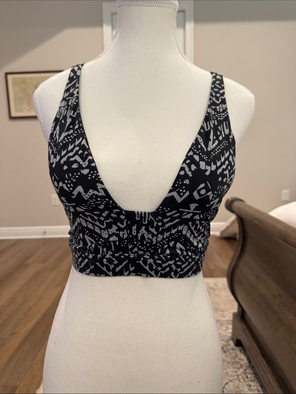 VSX Black and White Patterned Sports Bra